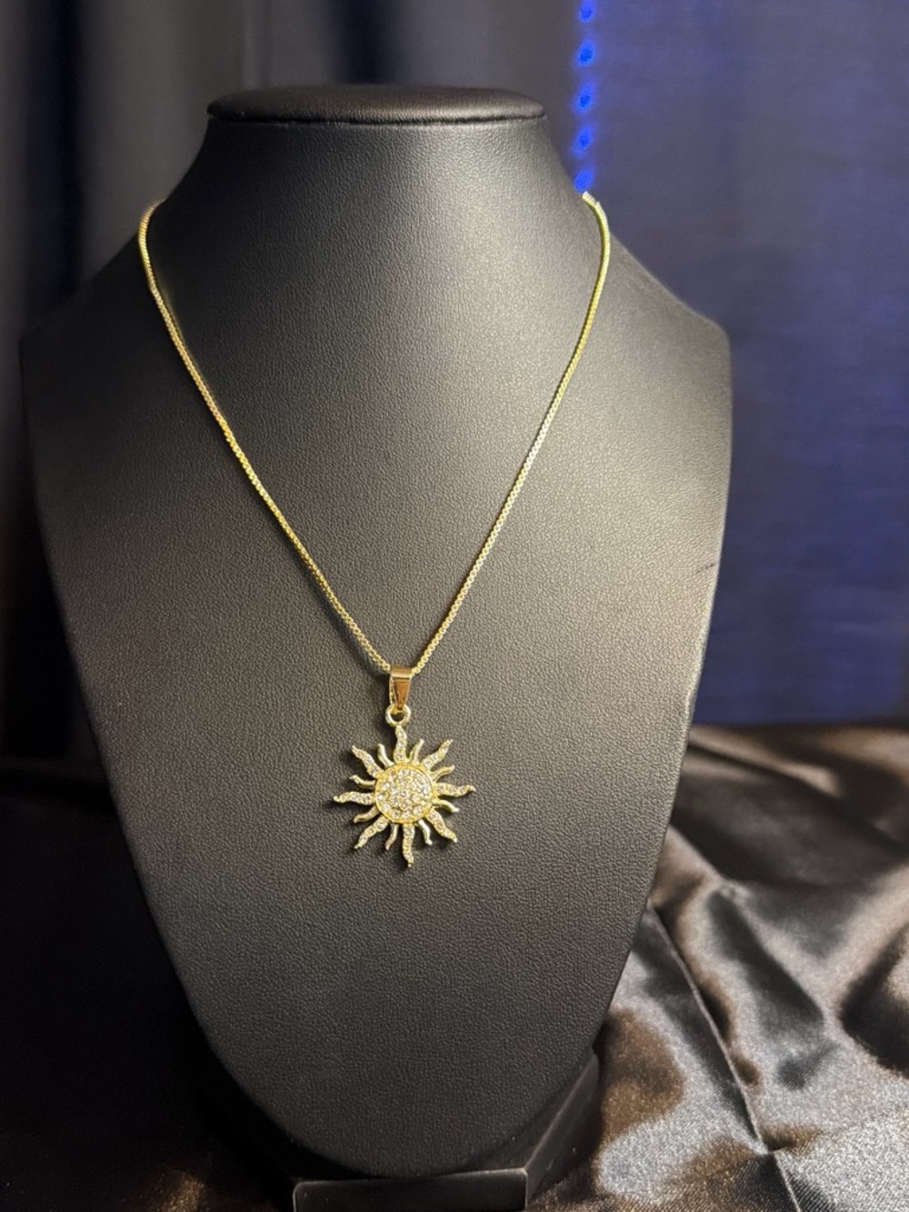 Radiant Gold Sunburst Necklace - Women Jewelry